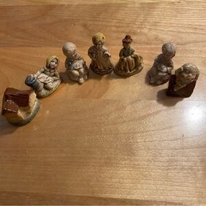 Seven red rose tea fairytale characters, these are in excellent condition.